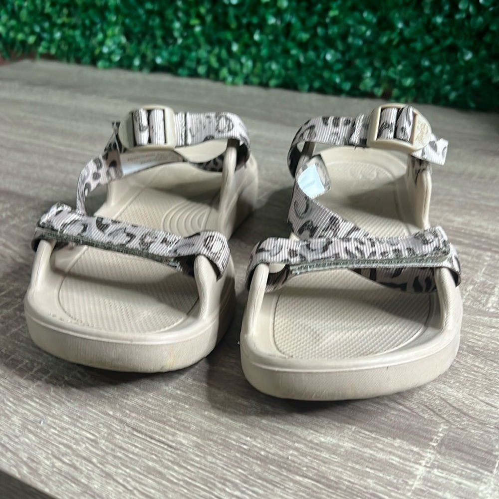 Stylish Women's Sandals in Brown and Creme (animal print)|Used